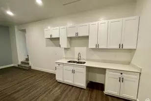 435 S 900 W, Salt Lake City, UT 84104 - Photo 10