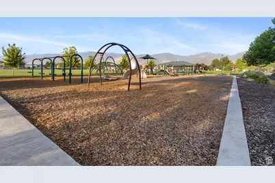 360 W 800 S, Bountiful, UT 84010 - Photo 16