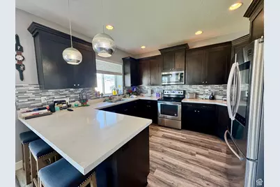 1913 S 525 W, Syracuse, UT 84075 - Photo 4