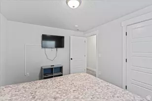 771 W Meadow Side Dr, Saratoga Springs, UT 84045 - Photo 26