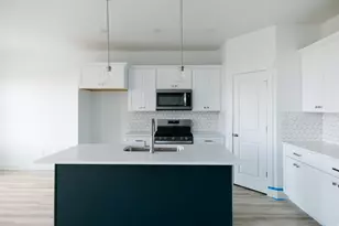 826 N Pugh Ln, Saratoga Springs, UT 84045 - Photo 6