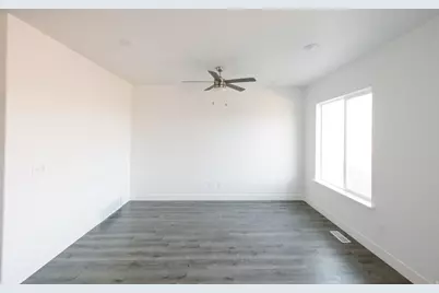 822 N Pugh Ln #932, Saratoga Springs, UT 84045 - Photo 8