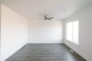 822 N Pugh Ln, Saratoga Springs, UT 84045 - Photo 8