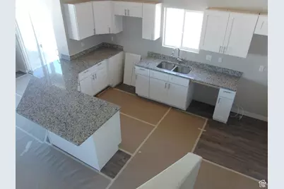 20 E 200 S, Santaquin, UT 84655 - Photo 8