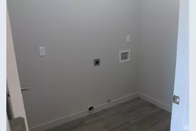 20 E 200 S, Santaquin, UT 84655 - Photo 16