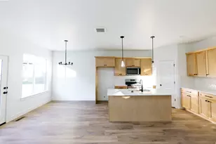 2949 N Red Velvet Ln, Saratoga Springs, UT 84045 - Photo 4