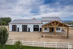 297 E 1500 N, Vernal, UT 84078 - Photo 4