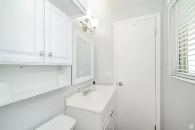 777 W 300 N, Clearfield, UT 84015 - Photo 14