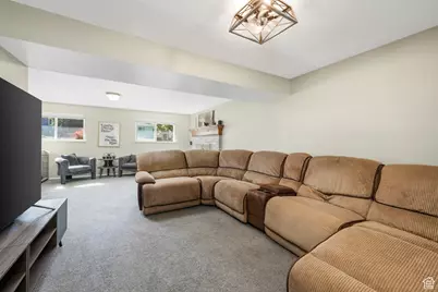 1085 E Grove Creek Dr N, Pleasant Grove, UT 84062 - Photo 20