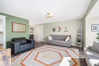 1085 E Grove Creek Dr N, Pleasant Grove, UT 84062 - Photo 14