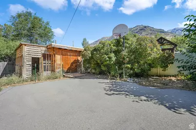 1085 E Grove Creek Dr N, Pleasant Grove, UT 84062 - Photo 30