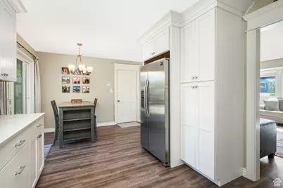 1085 E Grove Creek Dr N, Pleasant Grove, UT 84062 - Photo 8