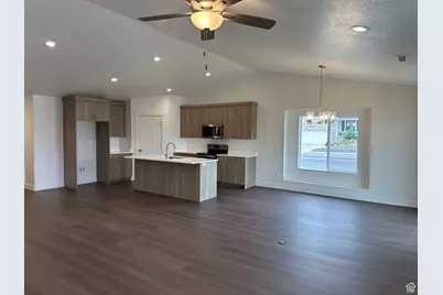 2686 S 2440 W #101, Syracuse, UT 84075 - Photo 4