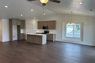 2686 S 2440 W, Syracuse, UT 84075 - Photo 4