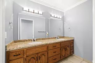 3388 E Stonehill Ln S, Cottonwood Heights, UT 84121 - Photo 24