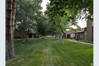 1575 E 6430 S, Salt Lake City, UT 84121 - Photo 12