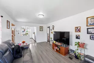 853 N 235 E, Orem, UT 84057 - Photo 2