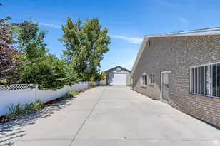 246 W Golden Harvest Rd, Draper, UT 84020 - Photo 34