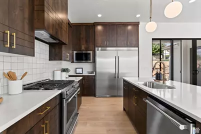 1043 N Falcon Vw E, Hurricane, UT 84737 - Photo 18