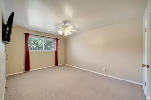 2203 E Carriage Ln S, Holladay, UT 84117 - Photo 12