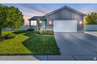 2322 N 2500 W, Clinton, UT 84015 - Photo 1