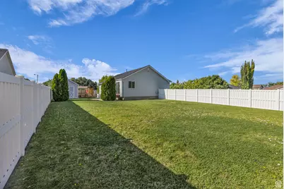 2322 N 2500 W, Clinton, UT 84015 - Photo 30