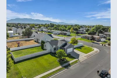 2322 N 2500 W, Clinton, UT 84015 - Photo 24