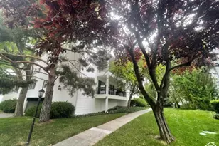 657 E 4065 S, Millcreek, UT 84107 - Photo 2