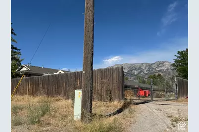 1927 Columbia Ln, Orem, UT 84097 - Photo 4