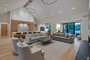 2138 E Pheasant Ln, Holladay, UT 84121 - Photo 4