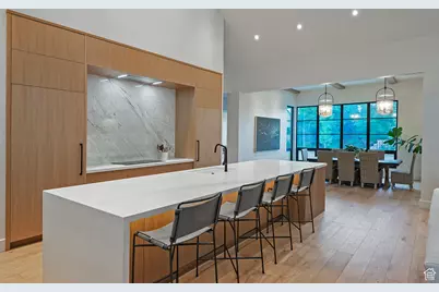 2138 E Pheasant Ln, Holladay, UT 84121 - Photo 8