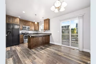 1127 N Independence Ave, Provo, UT 84604 - Photo 4