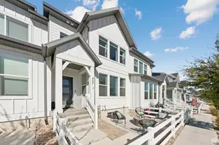 937 W Sunspear Dr S, Saratoga Springs, UT 84045 - Photo 2