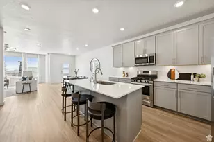 937 W Sunspear Dr S, Saratoga Springs, UT 84045 - Photo 8