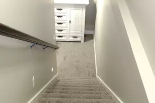 783 E Newfield Dr, Sandy, UT 84094 - Photo 12