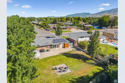 203 W 350 S, Kaysville, UT 84037 - Photo 2