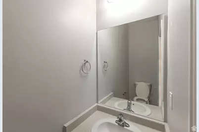 1846 W 2280 S, Woods Cross, UT 84087 - Photo 8