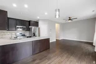 1846 W 2280 S, Woods Cross, UT 84087 - Photo 4