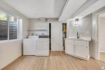 608 E 8800 S, Sandy, UT 84070 - Photo 26