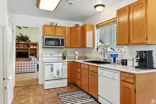 932 N 1760 W, Provo, UT 84604 - Photo 12