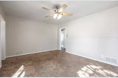 118 W 8600 S, Midvale, UT 84047 - Photo 4