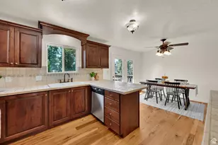 849 W 225 S, Orem, UT 84058 - Photo 6