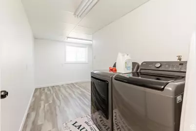 330 E 100 N, Hyde Park, UT 84318 - Photo 22