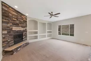 2087 E Eagle Crest Dr Dr S, Draper, UT 84020 - Photo 12