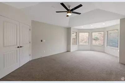 2087 E Eagle Crest Drive Dr S, Draper (UT Cnty), UT 84020 - Photo 20