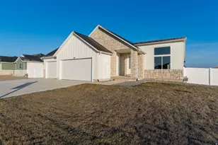 429 E Stafford St, Grantsville, UT 84029 - Photo 1