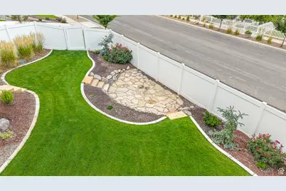 37 E Meadow Lark Ln, Elk Ridge, UT 84651 - Photo 30