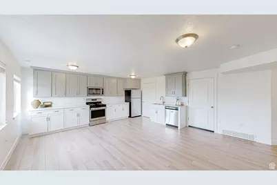 37 E Meadow Lark Ln, Elk Ridge, UT 84651 - Photo 18