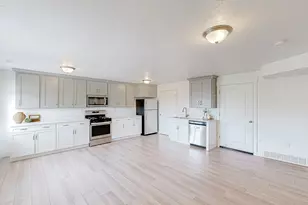 37 E Meadow Lark Ln, Elk Ridge, UT 84651 - Photo 18