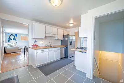 932 E Tritoma Ave S, Sandy, UT 84094 - Photo 8